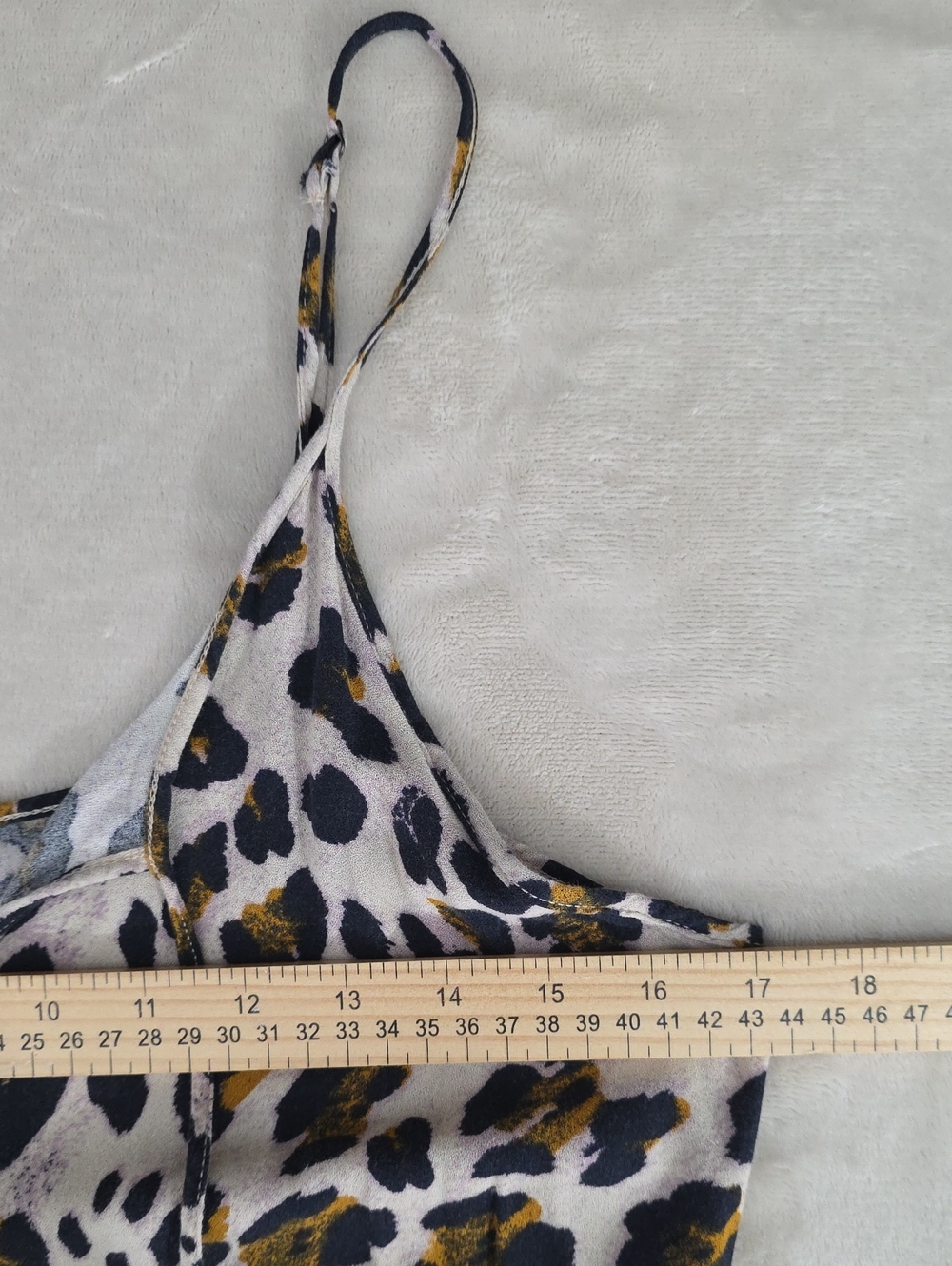 Urban Romantics Leopard Print Midi Slip Dress Rayon Size Large - Picture 6 of 9